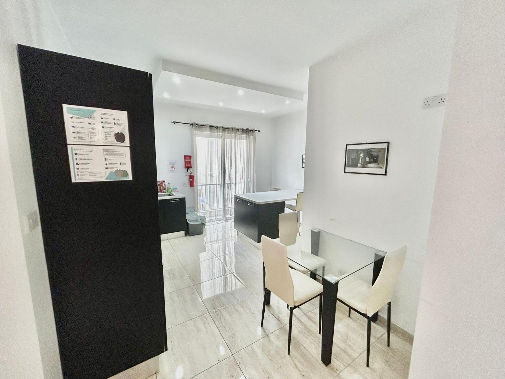 Sliema 2 Bedroom Apartment Екстер'єр фото