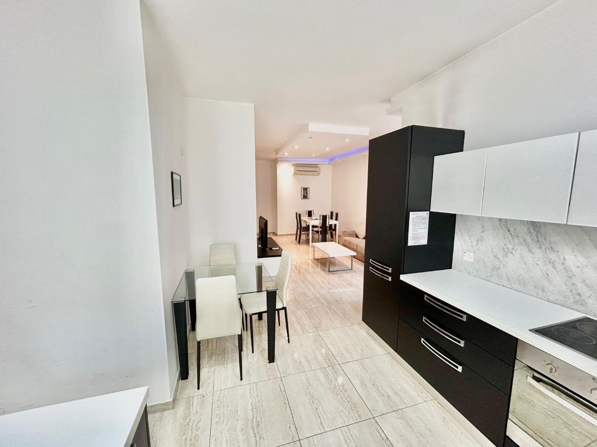 Sliema 2 Bedroom Apartment Екстер'єр фото